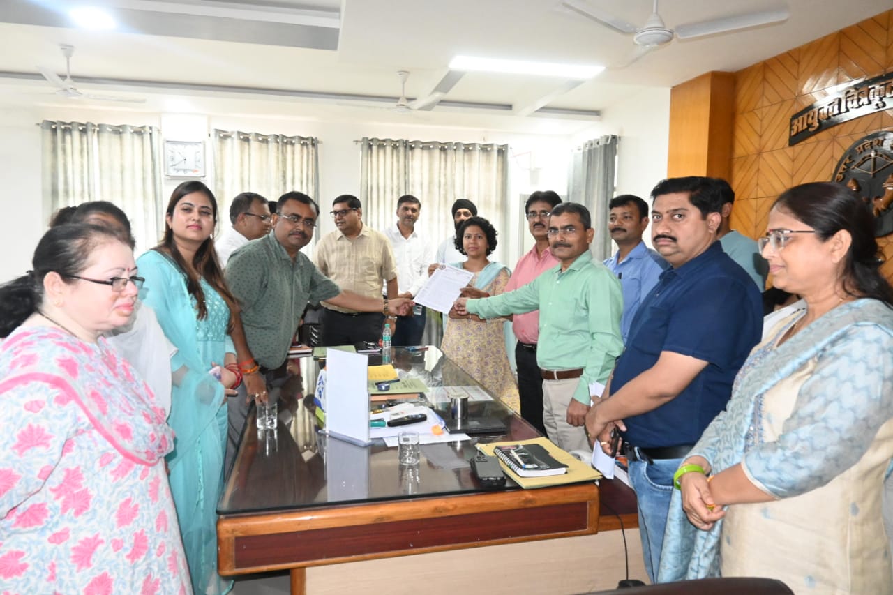 Meeting at Karvi